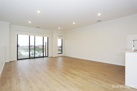 Property photo of 62 Fulham Crescent Thornhill Park VIC 3335