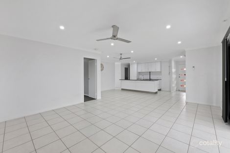 Property photo of 2 Clark Place Marian QLD 4753