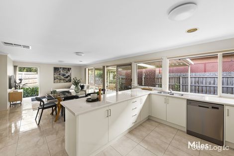 Property photo of 19 Corbie Way Yallambie VIC 3085