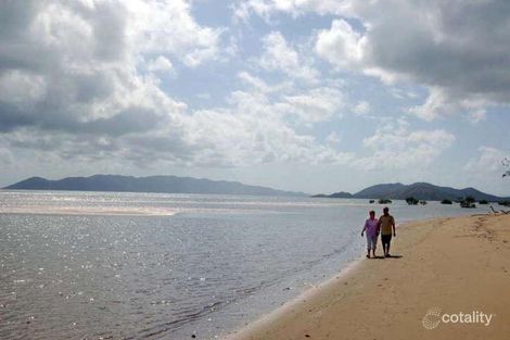 Property photo of 26 Jamaica Crescent Bushland Beach QLD 4818