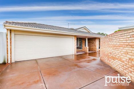 8 Henning Cres, Manning, WA 6152