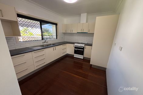 Property photo of 35 Scarborough Road Redcliffe QLD 4020