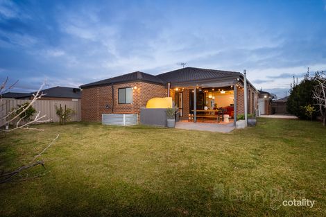 Property photo of 32 Cabernet Street Point Cook VIC 3030