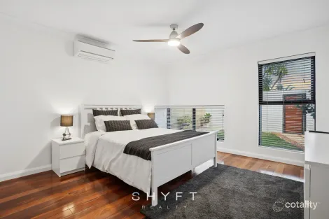 Property photo of 22 Mariners View Mindarie WA 6030