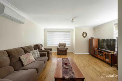 Property photo of 21 Ferntree Drive Bomaderry NSW 2541