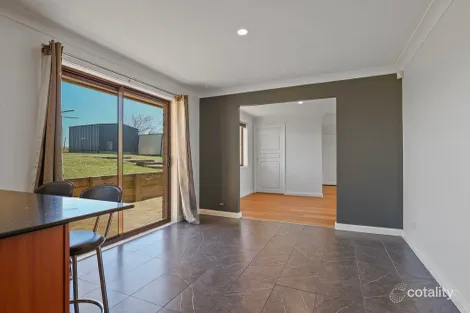 Property photo of 41 Kennedy Close Moss Vale NSW 2577