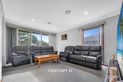 Property photo of 9 Arleon Crescent Cranbourne VIC 3977