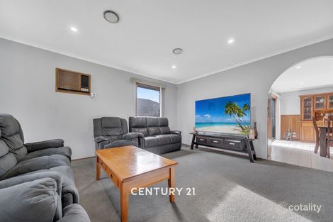 Property photo of 9 Arleon Crescent Cranbourne VIC 3977