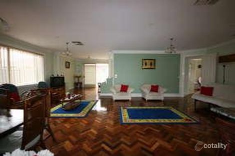 Property photo of 55 Dobell Crescent Caroline Springs VIC 3023