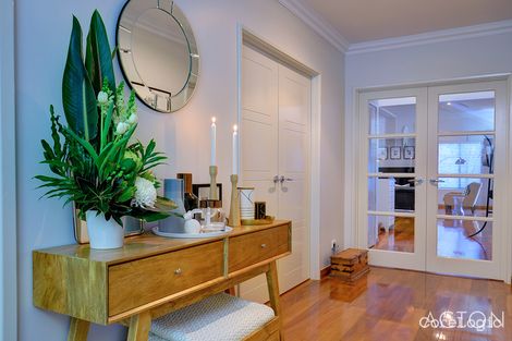 Property photo of 19 Mount Henry Road Salter Point WA 6152