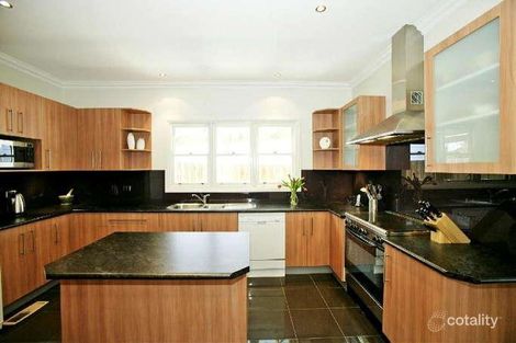 Property photo of 18 Haig Street Ringwood VIC 3134