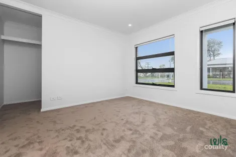 Property photo of 28 Camargo Circuit Heddon Greta NSW 2321