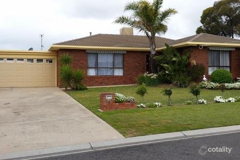 Property photo of 15 Howell Crescent Kangaroo Flat VIC 3555
