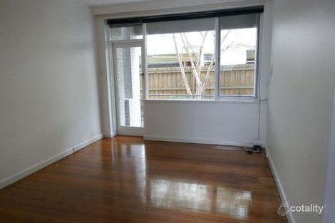 2/17 Wilgah St, St Kilda East, VIC 3183