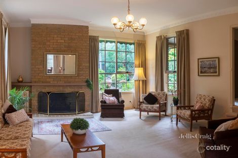 Property photo of 32 Lake Road Blackburn VIC 3130