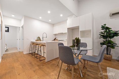 Property photo of 42 Hardy Loop Keysborough VIC 3173