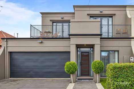 122b Burnbank St, Lake Wendouree, VIC 3350