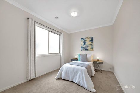 Property photo of 24 Shiraz Crescent Point Cook VIC 3030