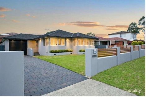 6 Thompson Ave, Moorebank, NSW 2170