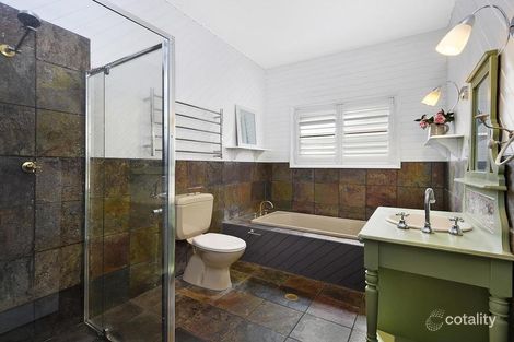 Property photo of 32 Binburra Avenue Avalon Beach NSW 2107
