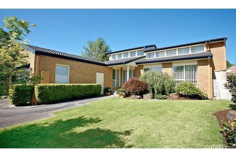11 Mari Tce, Croydon Hills, VIC 3136