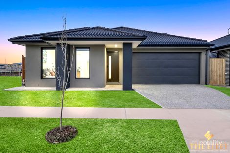 24 Reservoir Rd, Fraser Rise, VIC 3336