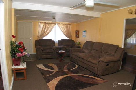 Property photo of 14 Chards Road Avenell Heights QLD 4670