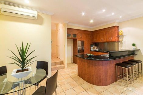 Property photo of 2/39 Hughes Avenue Main Beach QLD 4217
