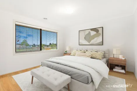 Property photo of 11 Smile Crescent Wyndham Vale VIC 3024