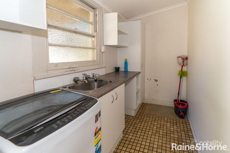 Property photo of 30 Brookong Avenue Wagga Wagga NSW 2650