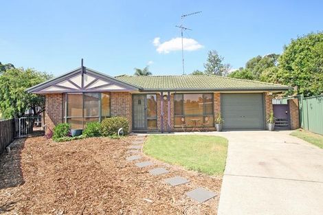 6 Liszt Pl, Cranebrook, NSW 2749