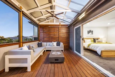 Property photo of 1 Max Drive Berwick VIC 3806