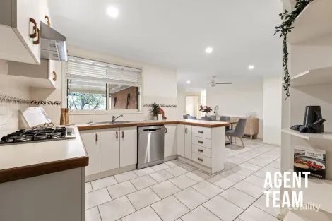 Property photo of 43 Magenta Square Amaroo ACT 2914