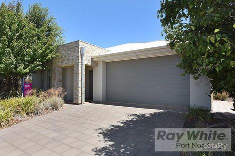 10 Esperance Bvd, Seaford Rise, SA 5169