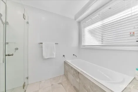 Property photo of 117 Macarthur Circuit Camden Park NSW 2570