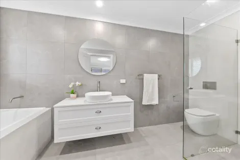 Property photo of 117 Macarthur Circuit Camden Park NSW 2570