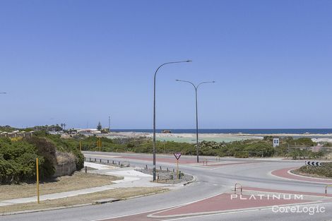 Property photo of 3 Resolute Way Ocean Reef WA 6027