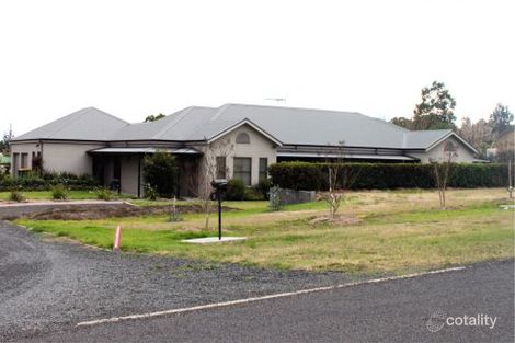 Property photo of 3 Kilgallin Close Scone NSW 2337