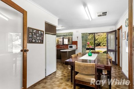 Property photo of 17 Harris Crescent Glen Waverley VIC 3150
