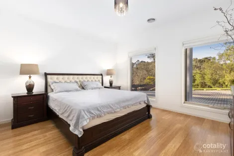 Property photo of 15-17 Vincent Road Park Orchards VIC 3114