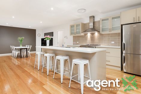 Property photo of 14 Hollington Way Berwick VIC 3806