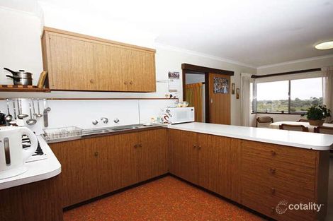 Property photo of 9 Fernhill Drive Highton VIC 3216