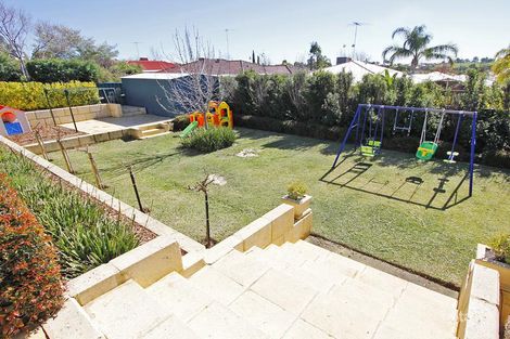 Property photo of 12 Daylesford Elbow Jane Brook WA 6056
