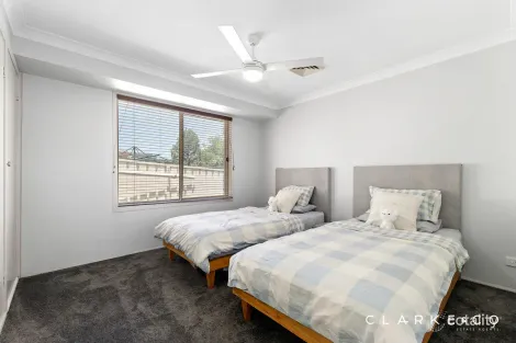 Property photo of 1 Donegal Drive Ashtonfield NSW 2323