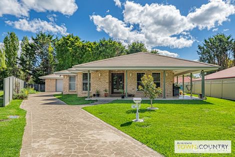 Property photo of 10 Rusden Court Armidale NSW 2350