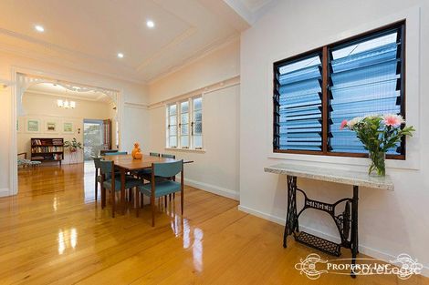 Property photo of 74 Victor Street Holland Park QLD 4121