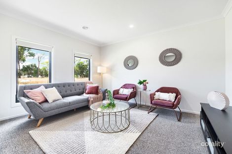 Property photo of 19 Winnows Street Officer VIC 3809