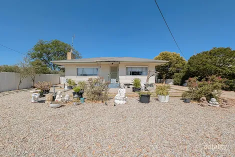 9 Railway Cres, Boort, VIC 3537