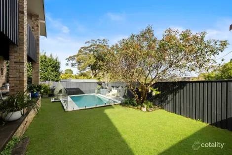 Property photo of 16 Churchill Crescent Allambie Heights NSW 2100