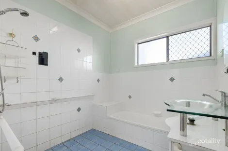 Property photo of 1 Nerissa Court Underwood QLD 4119